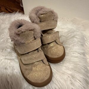 Naturino Glittery Beige Kids Boots with Faux Fur